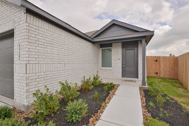 Photo - 1327 Tanner Dell Dr