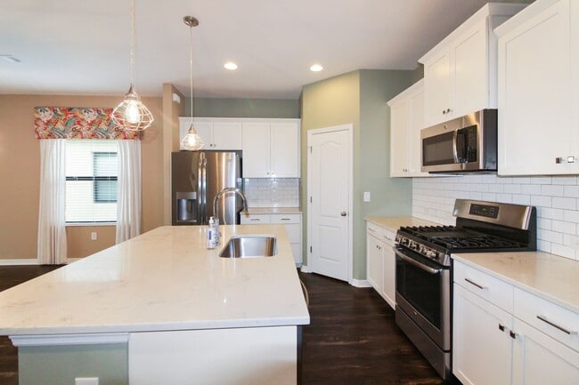 Photo - 208 Rosolina Ct