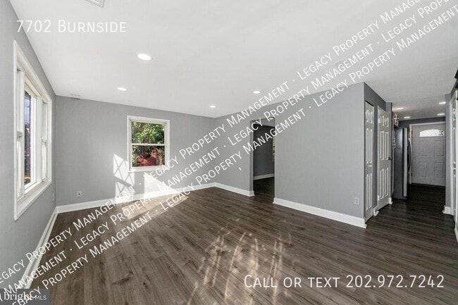 Building Photo - 7702 Burnside-