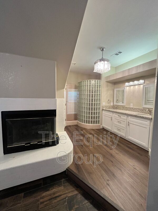 Photo - 3503 S Creekside Ct