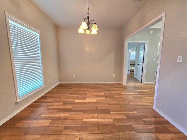 Photo - 6 Sunflower Cir