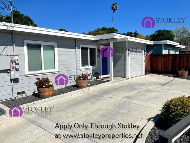 Building Photo - 1692 Oak Park Blvd