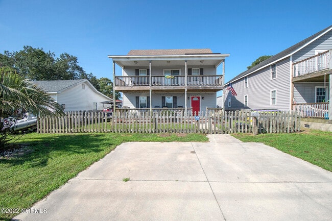 Photo - 907 Cedar St