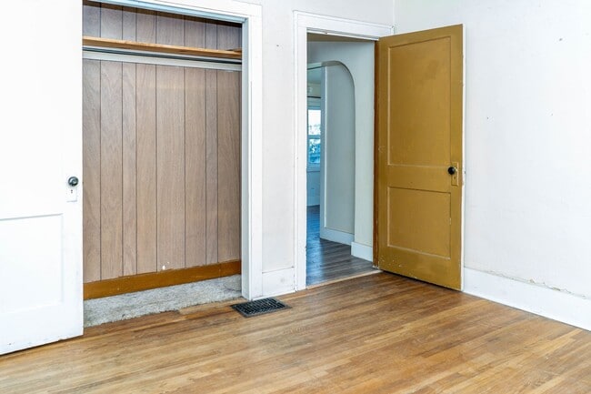 Photo - Large 3 bedroom 2 bath house