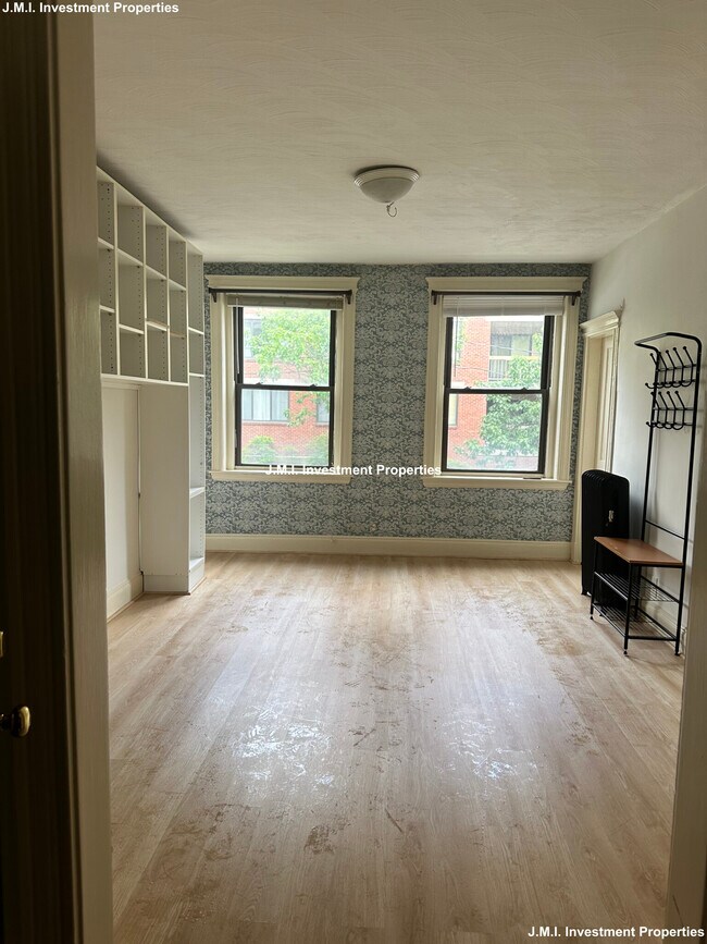 Building Photo - 90 Brainerd Rd Unit 8 Rental