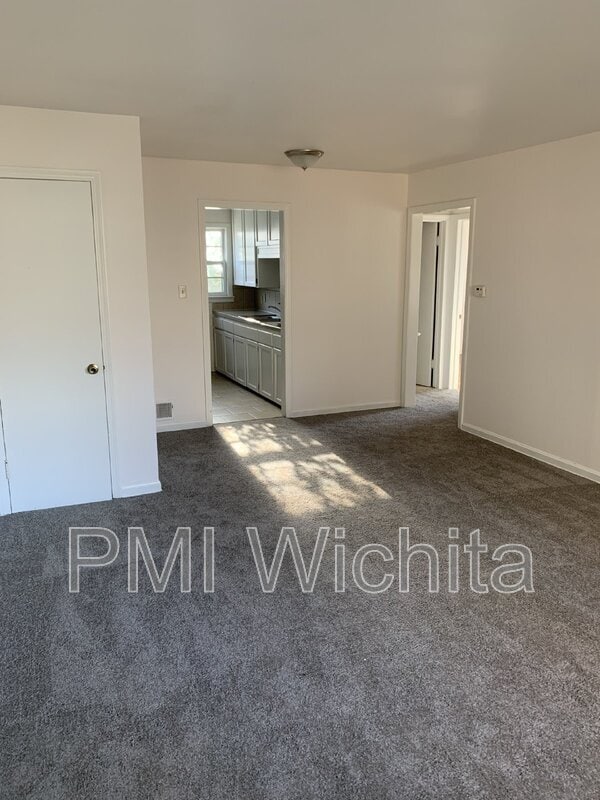 Photo - 6154 E Harry St