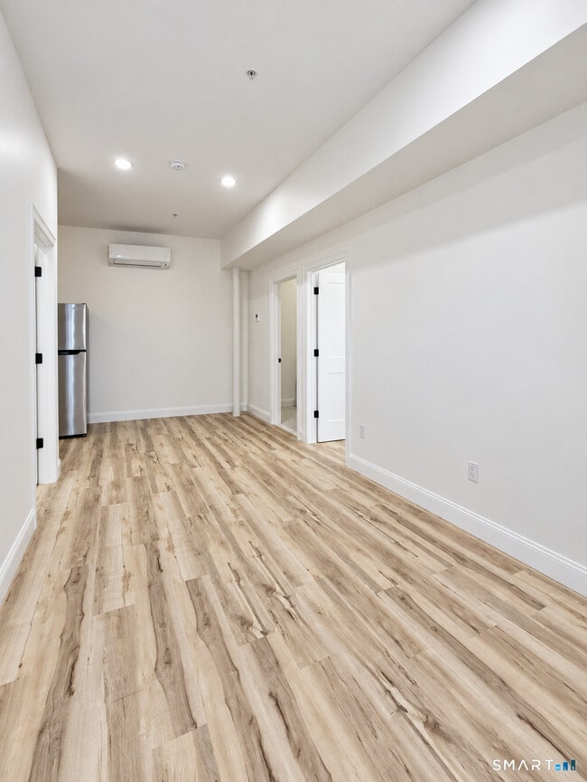 170 Pearl St Unidad B