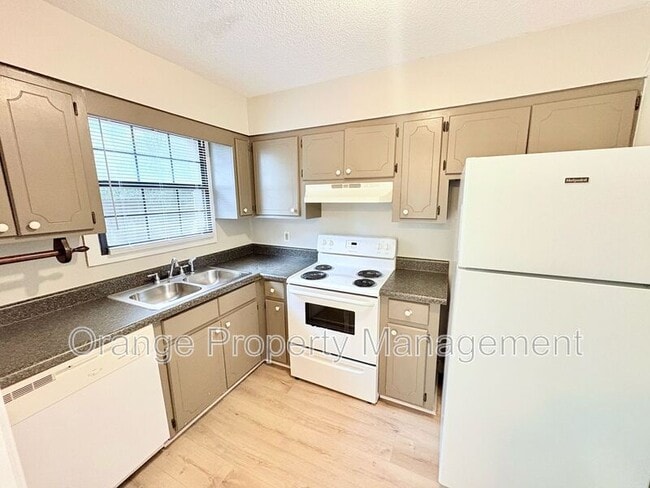 Photo - 1108 Tiger Blvd