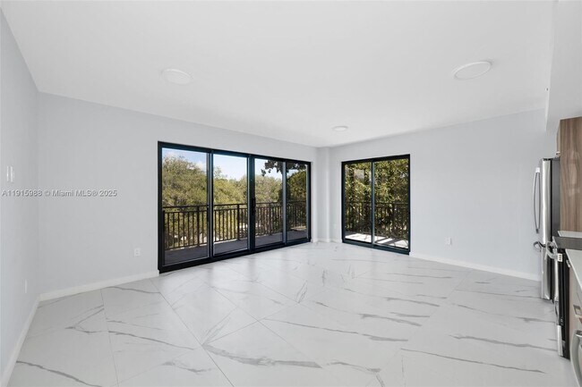 Photo - 840 NE 130th St Apartamento Unidad 300