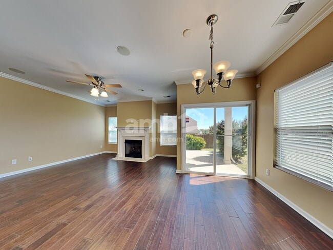 Photo - 300 Dunnwood Loop