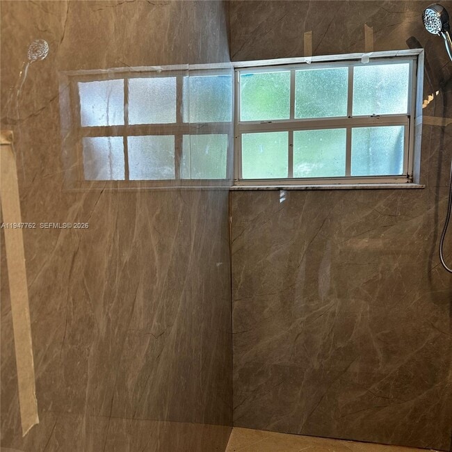 Photo - 732 Moffett St Unit 4A