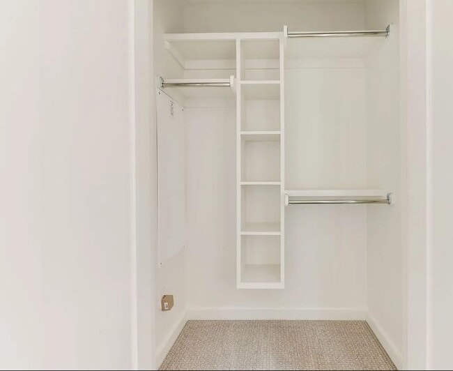 Photo - 1701 Wheeler St Unit 200