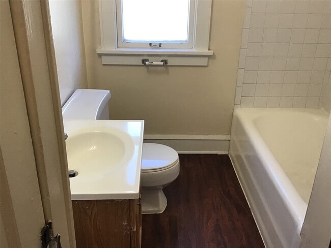 Building Photo - 3526-3528 N. 40th St Unit 3528-Upper Rental