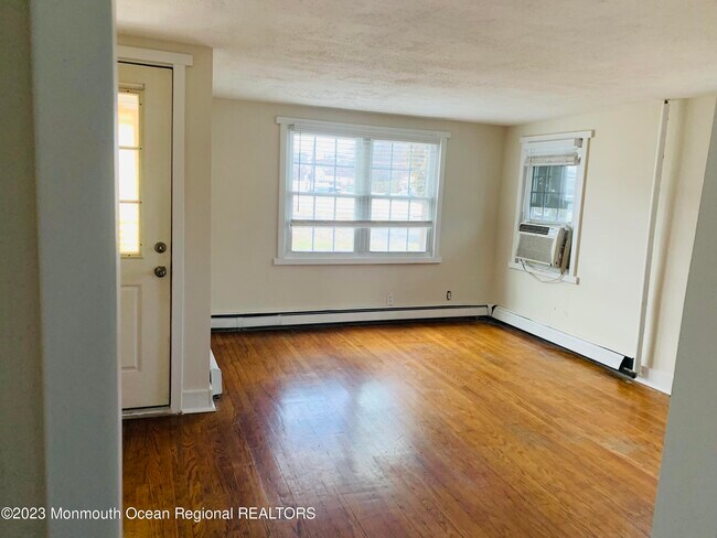 Photo - 45 Loring Ave