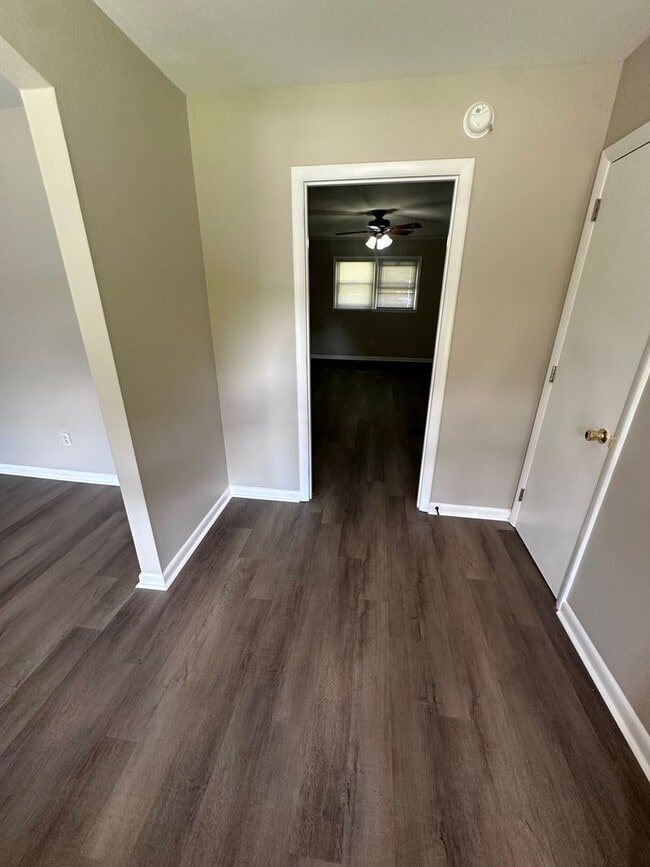 Photo - 706 Fremont Pl