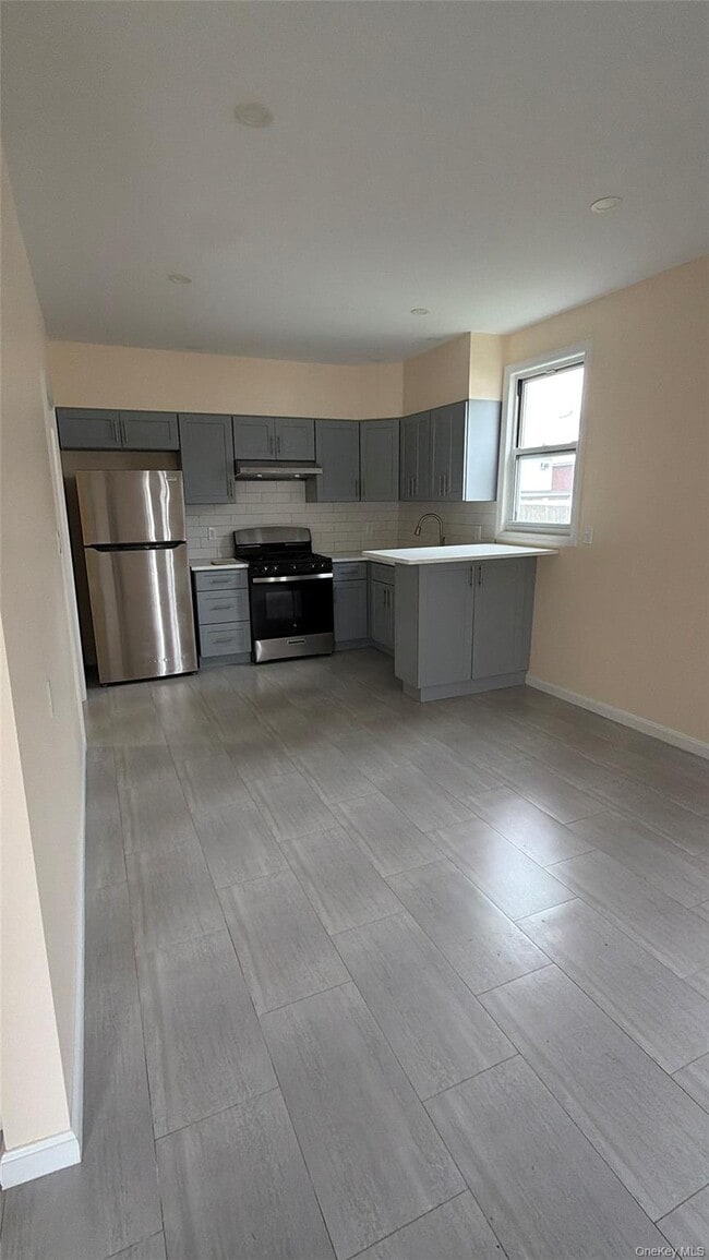 99-47 163rd Dr