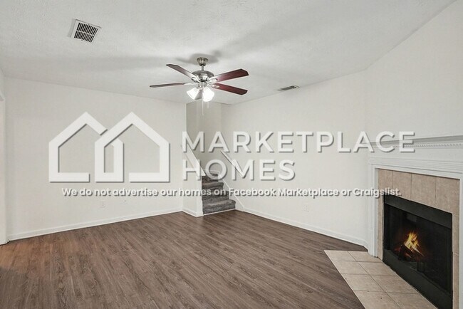 Photo - 325 Crestfield Cir