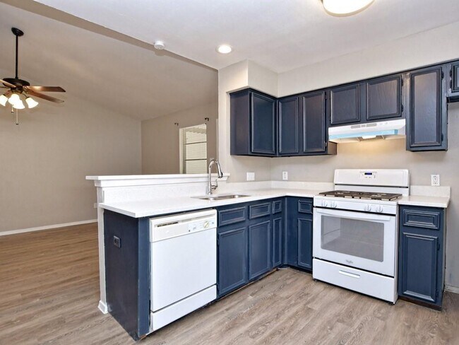 Photo - 2408 Berkett Dr