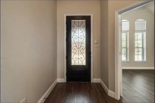 Photo - 2216 Grant Pk Wy