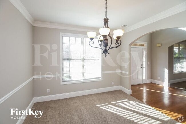 Building Photo - 1030 Cureton Dr Rental