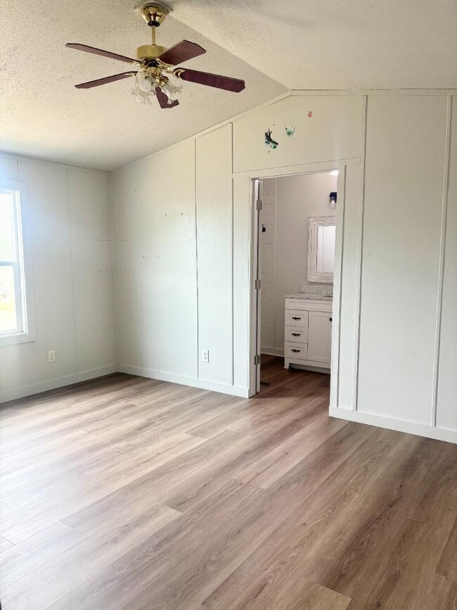 150 Private Road 1610