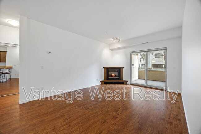 104-1007 Harvey Ave