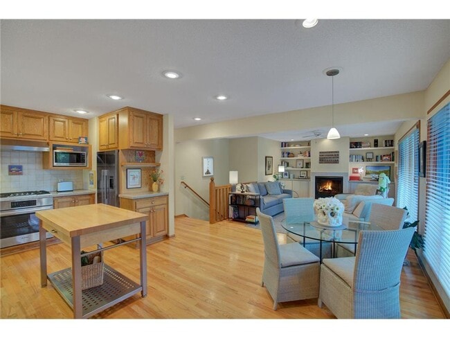 Photo - 214 Broadway Ave N