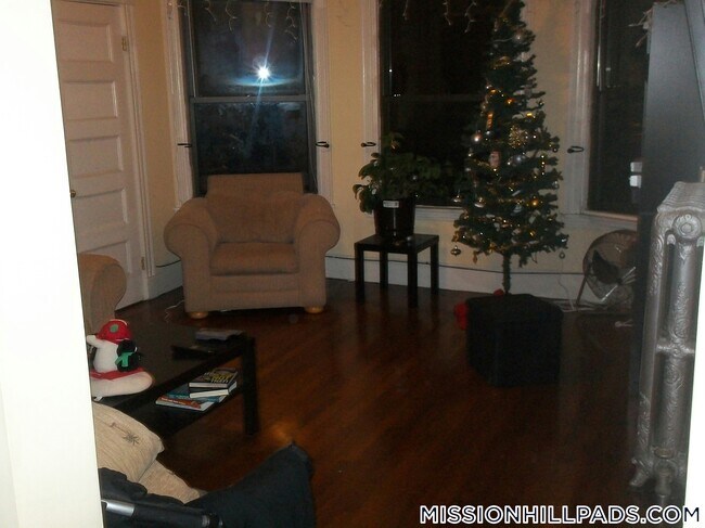 Photo - 1526 Tremont St Unit 3