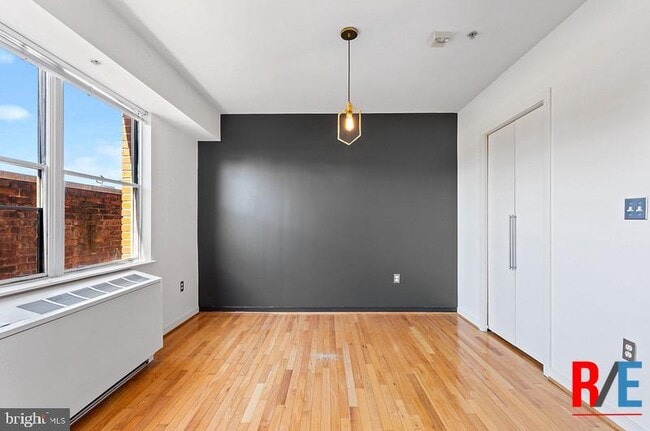 Photo - 815 King St Unit 5E