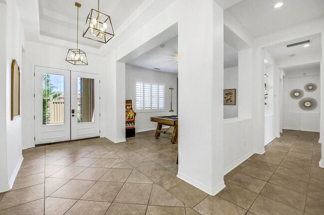 Photo - 48749 Renewal St