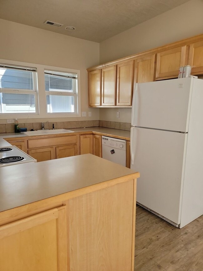 Photo - Great Location! 2 bed 2 bath.