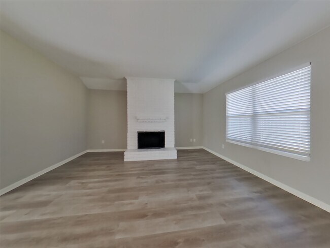 Photo - 17506 Sundrop Ln