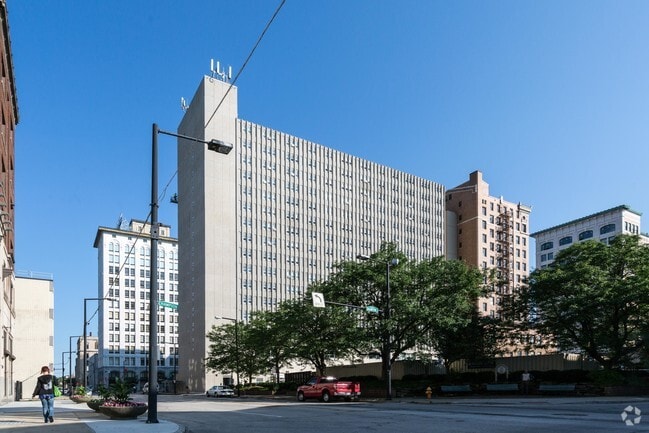 Photo - International Towers