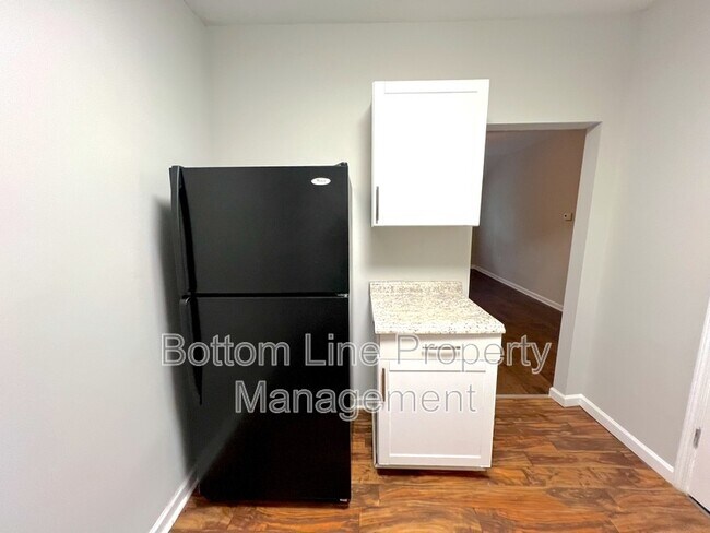 Photo - 2633 Kenhill Dr