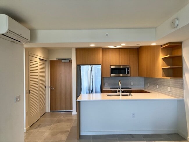 $3,300 – Sky West Ala Moana, partly furnis... - $3,300 – Sky West Ala Moana, partly furnis... Condo Unit 3103