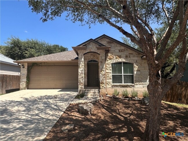 2020 Meadow View Dr