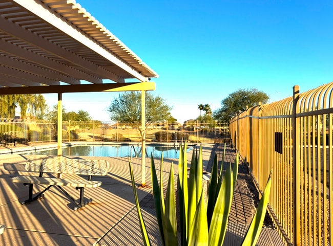 Photo - 1476 E Avenida Grande