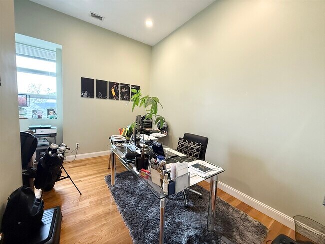 Photo - 409 Dudley St Unit 9