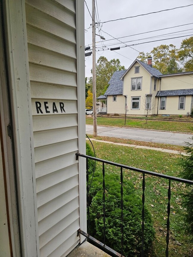 Photo - 619 Wallace Ave Unit Rear