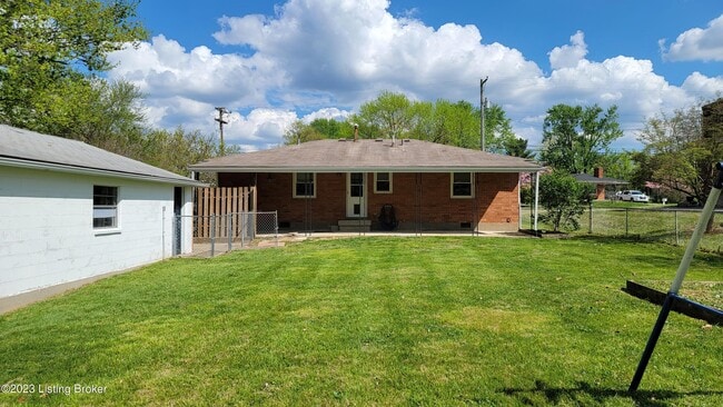 Photo - 11616 Maple Way