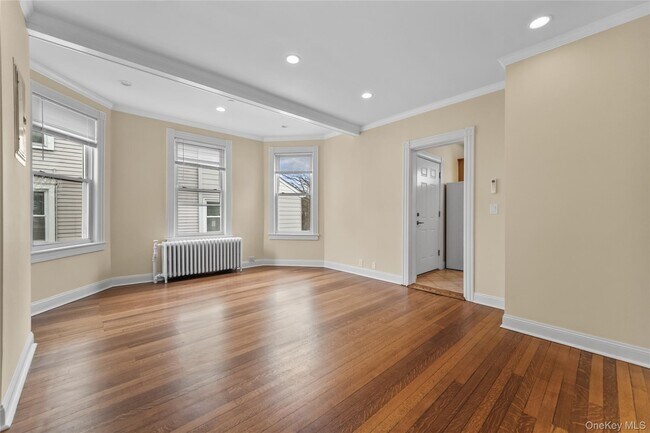 Photo - 81 N Washington St Unit 1st Floor