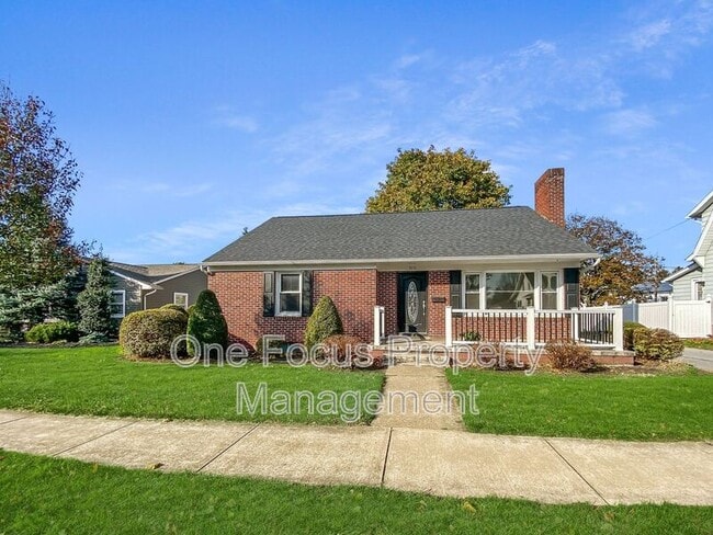 Photo - 315 N Arch St House