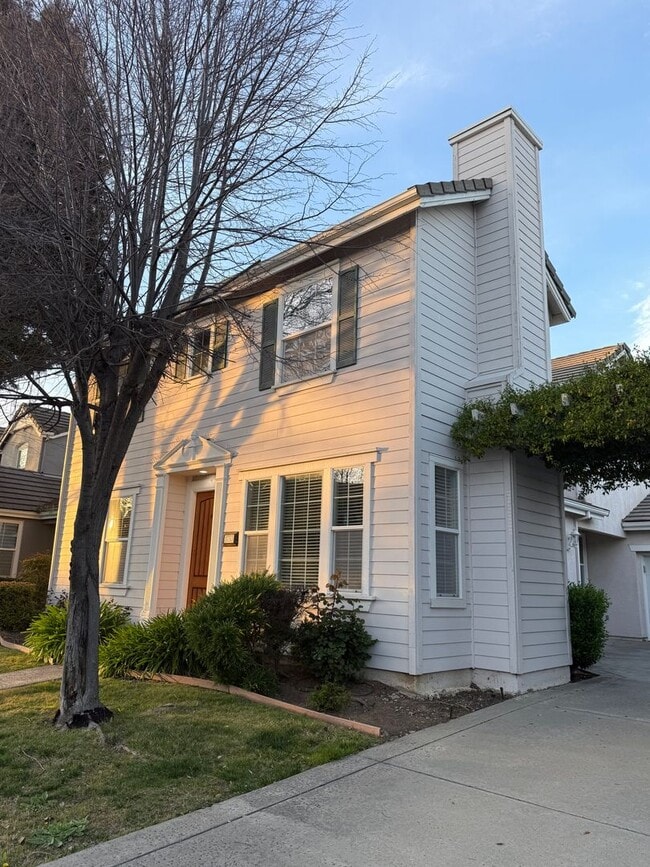 Photo - Available today - West Lake Estate 4/3 home