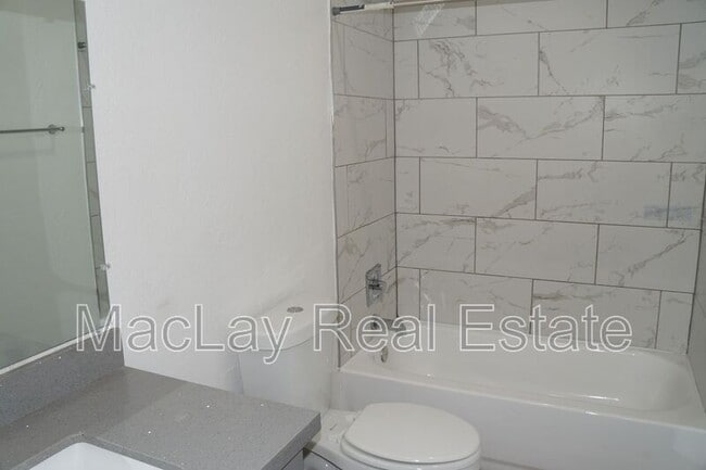 Photo - 2922 E Roeser Rd Unit 1