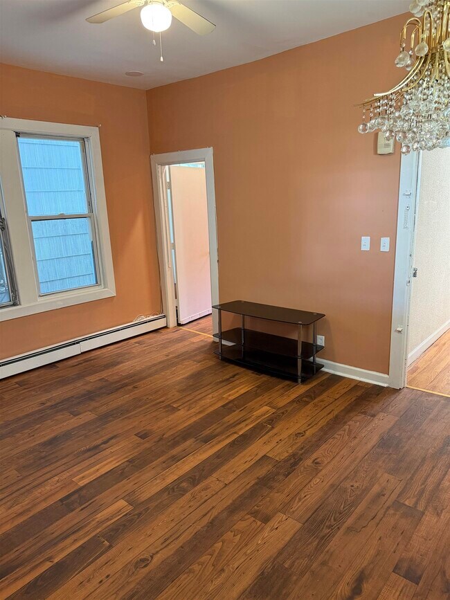 Photo - 170 Boyd Ave