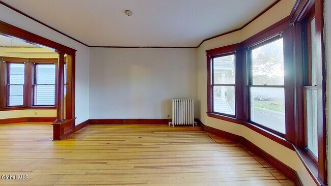 11 Alden Ave Unit 2