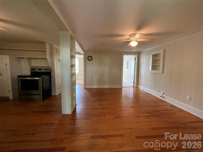 Photo - 403 Green St