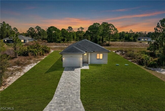 Building Photo - 1037 Citrus Ave S