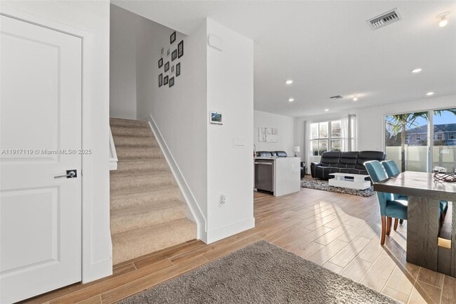 Photo - 210 SW 170th Ave