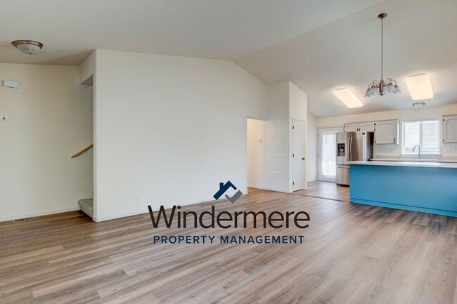 Photo - 4 bedroom 2.5 bath Home